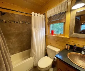 Red Door Cabin - couples delight! - Image 2