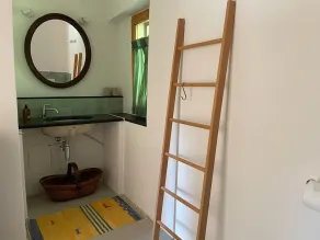 Beautiful, spacious apartment in a natural stone house with sea view in Val Prino.  - Image 2