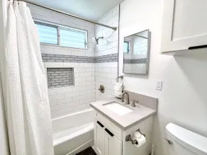 Lanikai Cottage: Charming Tropical Oasis w/Private Pool & A/C, Walk to Beach - Image 4