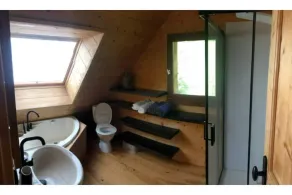 Joli Chalet Face au Plomb du Cantal - Image 2