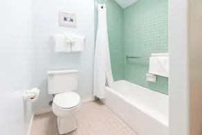 WCH at Wave Crest Resort - Image 3