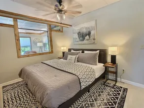 «Modernisé et moderne avec un lit king size, 2 acres, 4 couchages» - Image 4