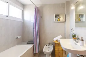 Apartment near the beach - Image 3