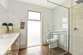 62 Castle Ave - Luxury - Near Beach - No Linen Included - Image 5