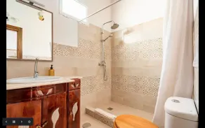 Enjoy character and peace with spectacular views - Image 4
