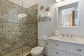 Sea Star Home - Image 4