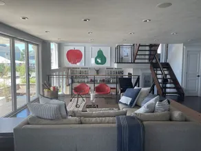 Spectacular Waterfront Montauk Beach house In Massapequa, LI - Image 4