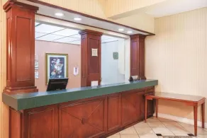 University Inn & Suites Berkeley - Image 5