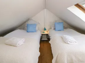 COBWEBS, pet friendly, character holiday cottage in Saundersfoot - Image 4