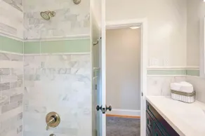 Heart of Old Town Alexandria|Historic|1700ft² - Image 4