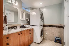 High End & Walkable Congress Park Guest Suite, Steps from Stores & Restaurants! - Image 4