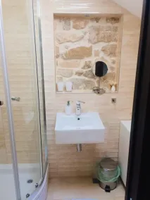 Marineta Focus Luxury Apartment - Image 5