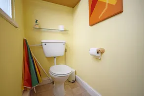 Pepper Pot Cottage , Compton -  a cottage that sleeps 6 guests  in 3 bedrooms - Image 4