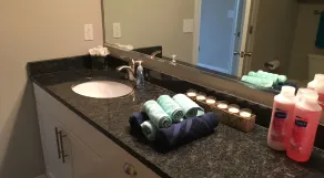 Elegant og rent 2Br / 2Ba i hjertet af Atlanta - Image 4