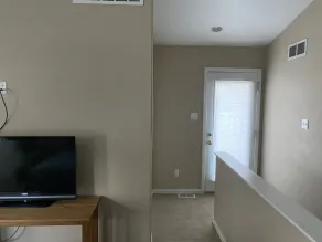 Cozy Guest Suite close to downtown and pet friendly! - Image 2