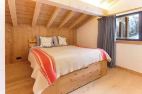 Chalet L'Oratoire & Mazot - Renovated Historic Chalet - Huge Garden & Separate Cabin for 2 - Image 3