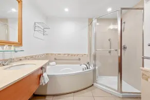 Del Mar Studio | located at the Condado Lagoon Villas building in Condado - Image 3