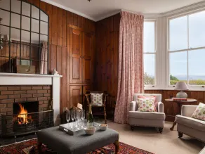 FLAGSTAFF, family friendly, character holiday cottage in Beaumaris - Image 4