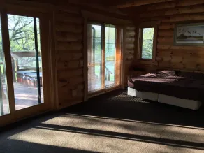 Stunning Log Cabin Getaway Near Lake Beulah *Pool Table*Grill - Image 5