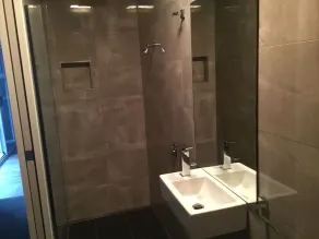 Architectural stunning townhouse - Image 3