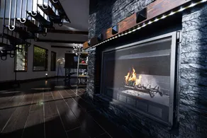 Scenic Canyon 4-Bed Retreat: Hot Tub, Hiking Trails, EV Charger & Private Garden - Image 2