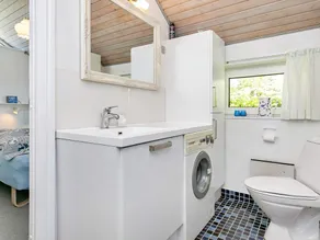 Spacious Holiday Home in Struer With Sauna - Image 5