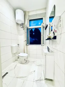 Modern Studio Near LK Klosterneuburg - Image 2