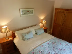 Beautiful one bedroom cottage, 5 miles coast, 3 miles dartmoor - Image 3