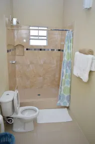 Justinn Apartments - Image 4