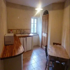 Charming studio in old farmhouse, private parking, swimming pool. - Image 4