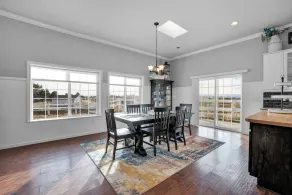 FARMHOUSE W/MOUNTAIN VIEWS! - Image 4