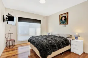 Your Melbourne House large family home in the heart of Yarraville Village. - Image 4