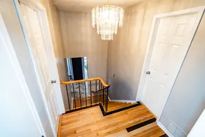 CHARMING THREE BEDROOM FLAT - Image 5
