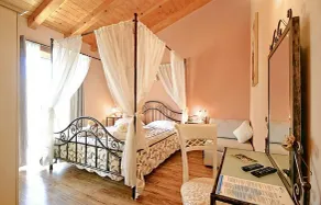 3 bedroom beautiful home in Tinjan - Image 2