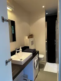 Logement près de la mer avec jardin 100m2 clôturé. Parking privé fermé avec bip. - Image 3