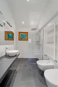 Beautiful 6-room detached house, spacious living room with direct access to the - Image 3