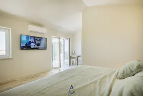 Charming 4-Bedroom Villa with Heatable Pool, Jacuzzi and Sauna - Image 5