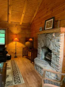 \"Unto the Hills\" Scenic and quiet cabin in Hocking Hills on 5 acres with a pond - Image 2