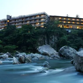 Hotel Shirakawa Yunokura - Image 1