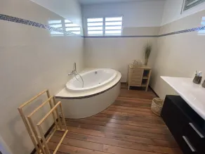 VILLA  PISCINE ET BORD DE MER 4 chambres 3 salles de bain - Image 3
