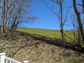 Cozy private country setting - 15 miles from Woodstock - Image 2