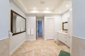 Prodigious 4 Bedroom, 4.5 Bathroom Manor w/ Pool - Image 3