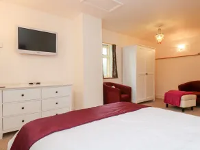 Plum Cottage - Image 5
