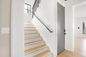 Luxury Designer Home, Pool & Hot Tub, Elevator, Across From Beach Access - Image 2