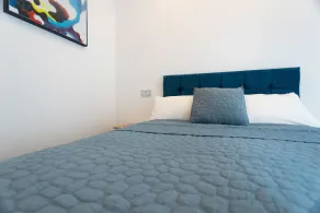 1 Bedroom apartment -In Leeds near Dance school - Image 5