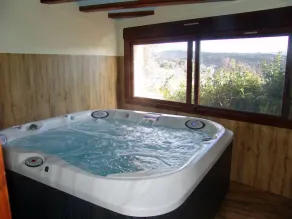 hus med swimmingpool, jacuzzi i Sierra de Guara nær Aragonese Pyrenæerne - Image 2