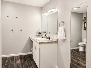 10 Min to Liberty University| Family Friendly w/King Bed & Patio/Grill |Playset - Image 3