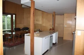 The Architects House - Architecturally designed home in a scrubland setting with native birdlife and a bush track to the beach - Image 4