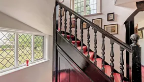 Large Tudor Manor House with Private Jacuzzi & Indoor Pool, Sleeps Max 20. - Image 2