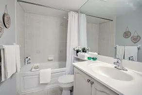 Beautiful Luxury Condo for families or 5 People - Image 4